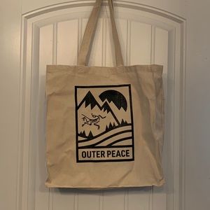 Arc’teryx Outer Peace Reusable Bag